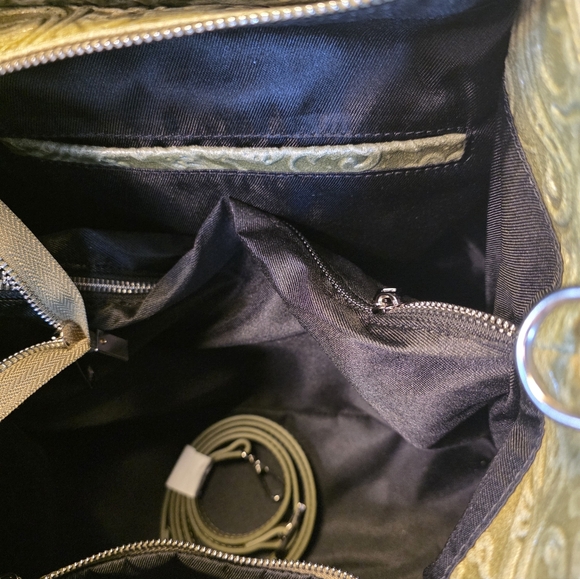 Elegant Olive Green Stella Bianca Italian Satchel NWOT - Picture 15 of 15